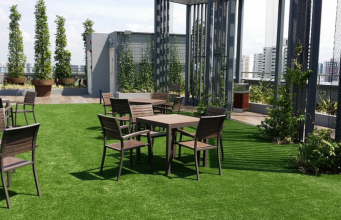 A rooftop garden from a restaurant