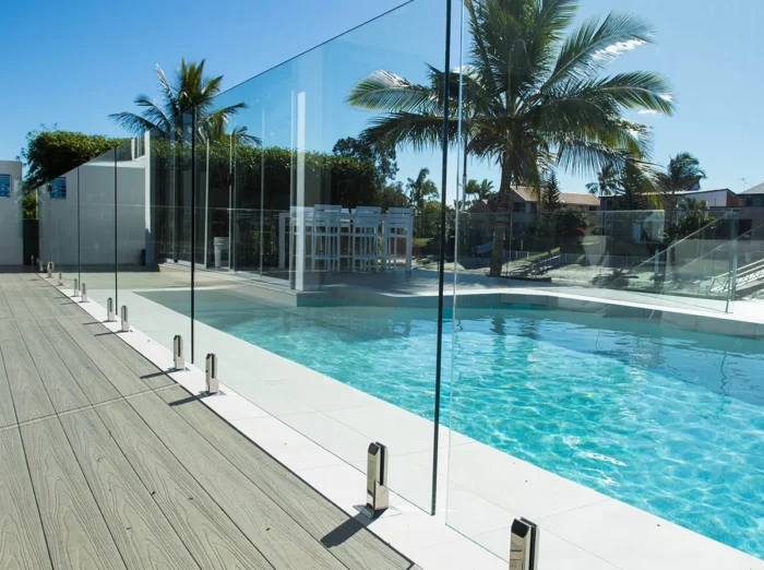 Aesthetics of Frameless Glass for pool