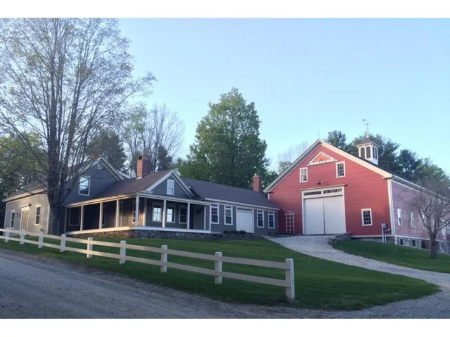 Farmhouse Seller's Playbook